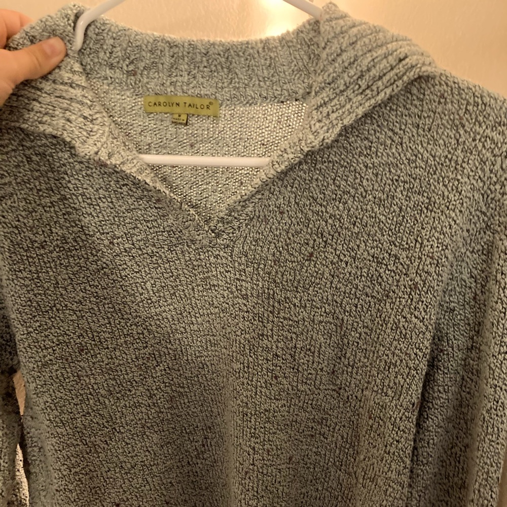 Carolyn Taylor Blue Knot sweater